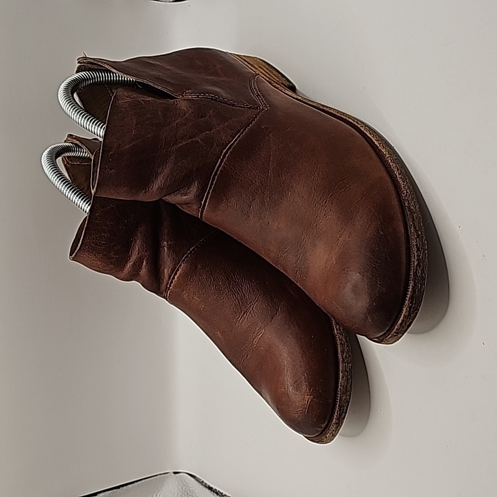kork-ease ryder chukka ankle boot rum brown distressed leather classic 7 Women's